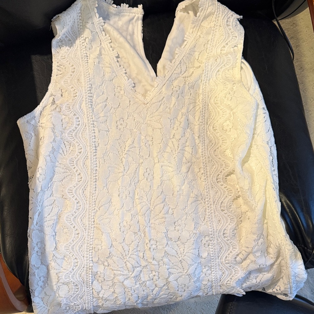 Elegant White Lace Sleeveless Top